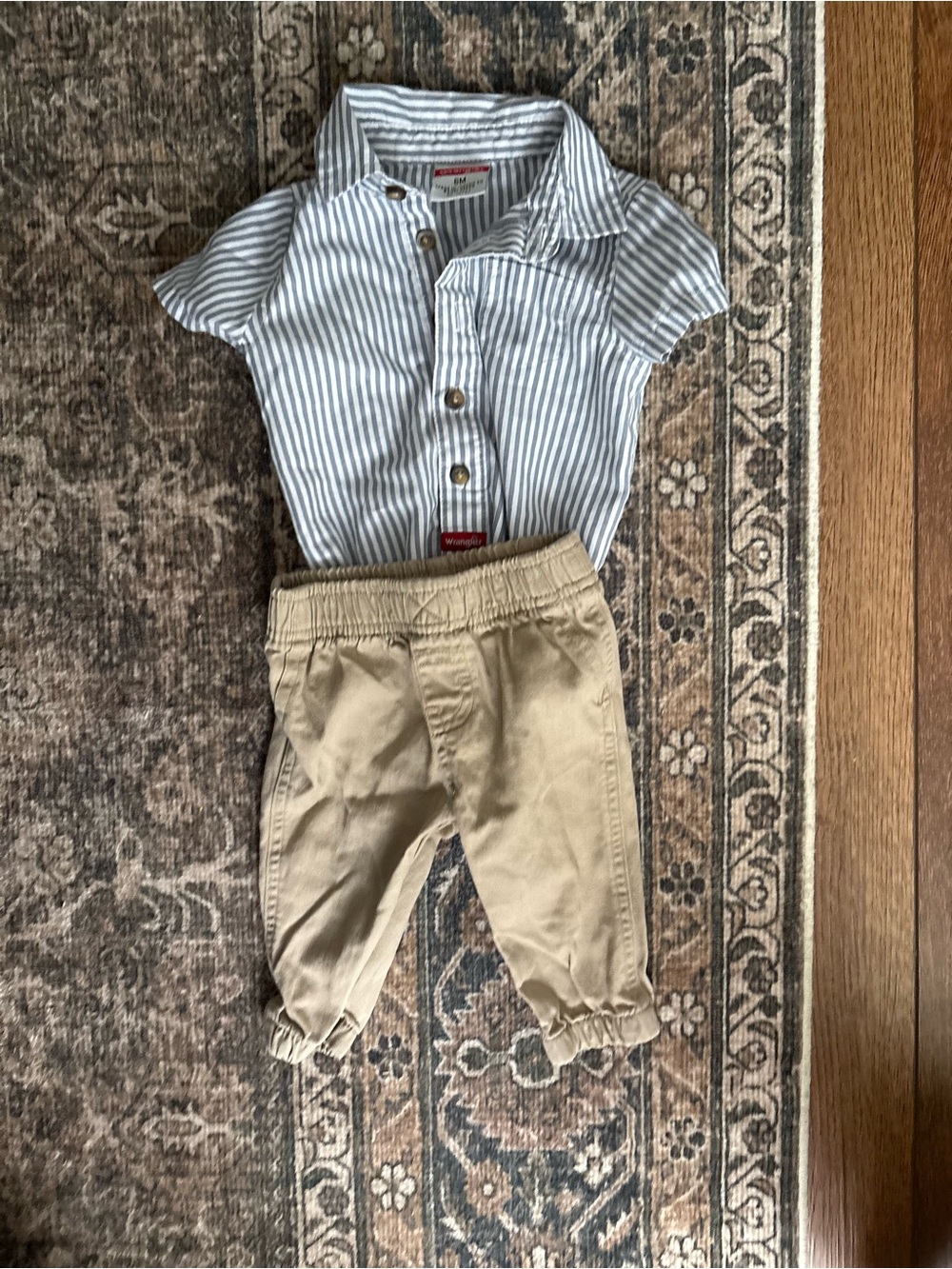 Wrangler Blue & White Striped Button-Up Shirt